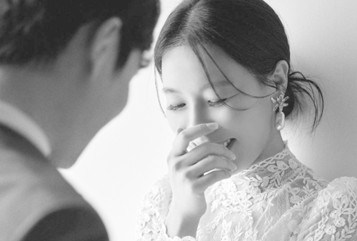 Жүжигчин Ча Чон Ва өнөөдөр хуримаа хийж байна